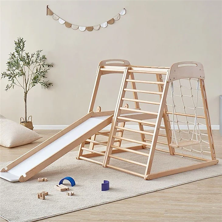 Salle d'escalade en bois